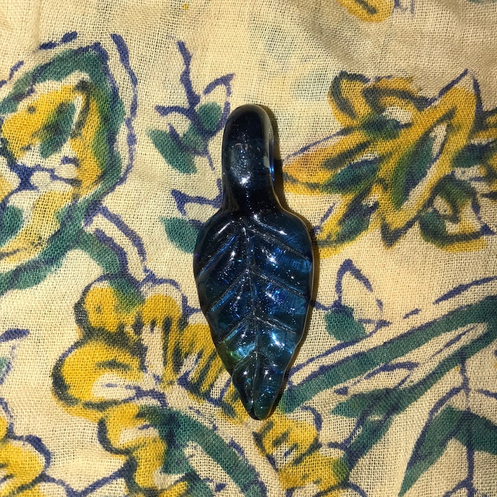 Glass Leaf Pendant (Mini)